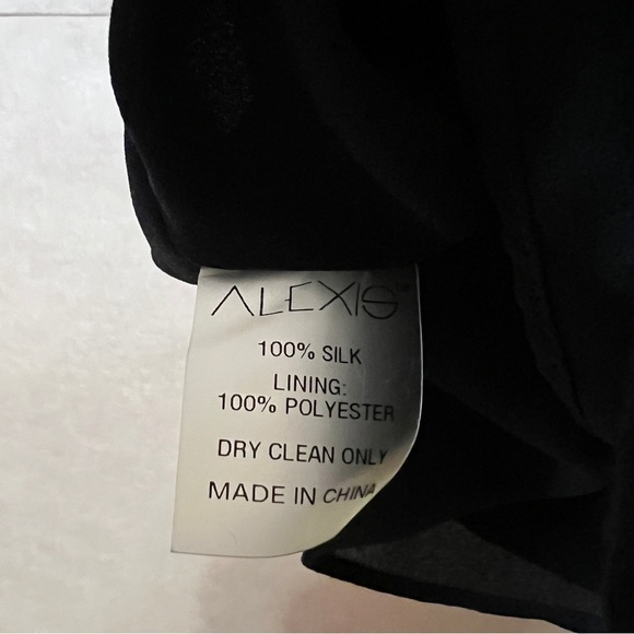 Alexis Silk Halter Neck Keyhole Swing Tank Top Popover Velvet Trim Black Size XS - Picture 10 of 11